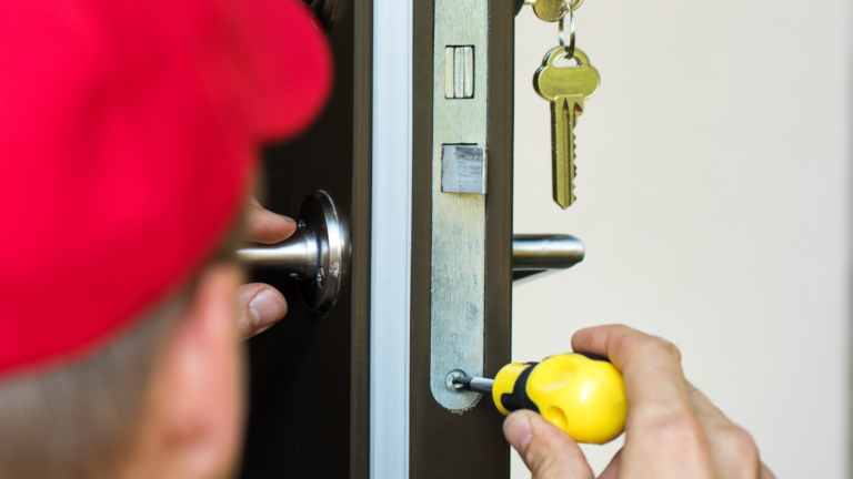 Locksmith in Reseda, CA